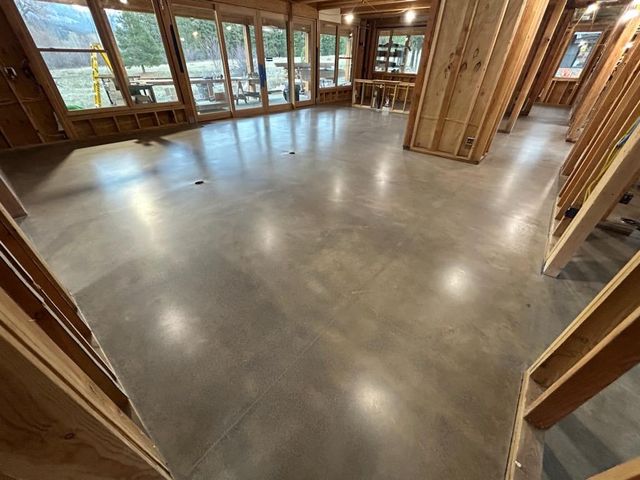 Polished concrete floor at Pointing Dog